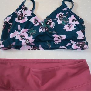 Fabletics Sports Bra & Capris combo